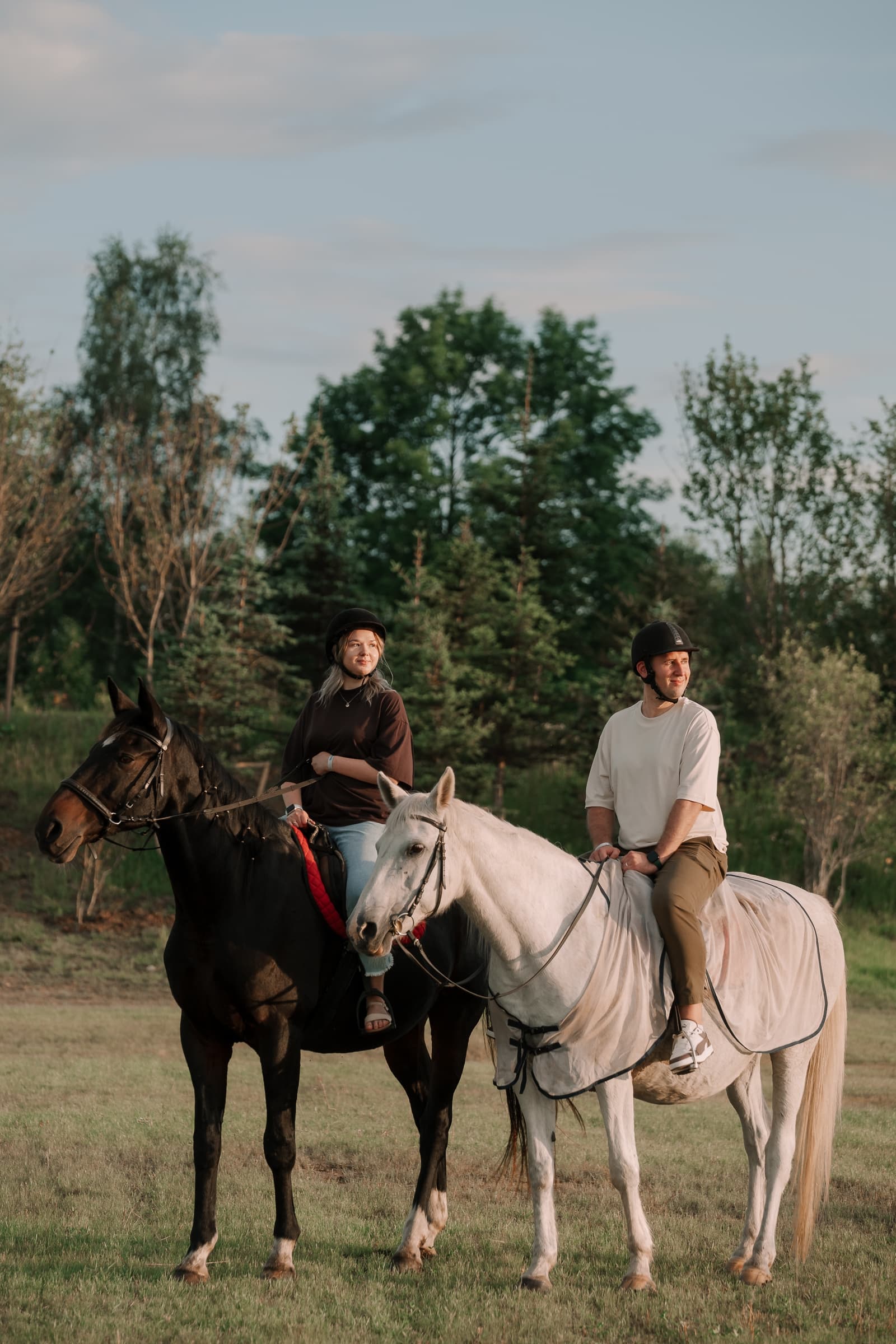 Friends and colleagues walking together outdoors at SeoVillage
