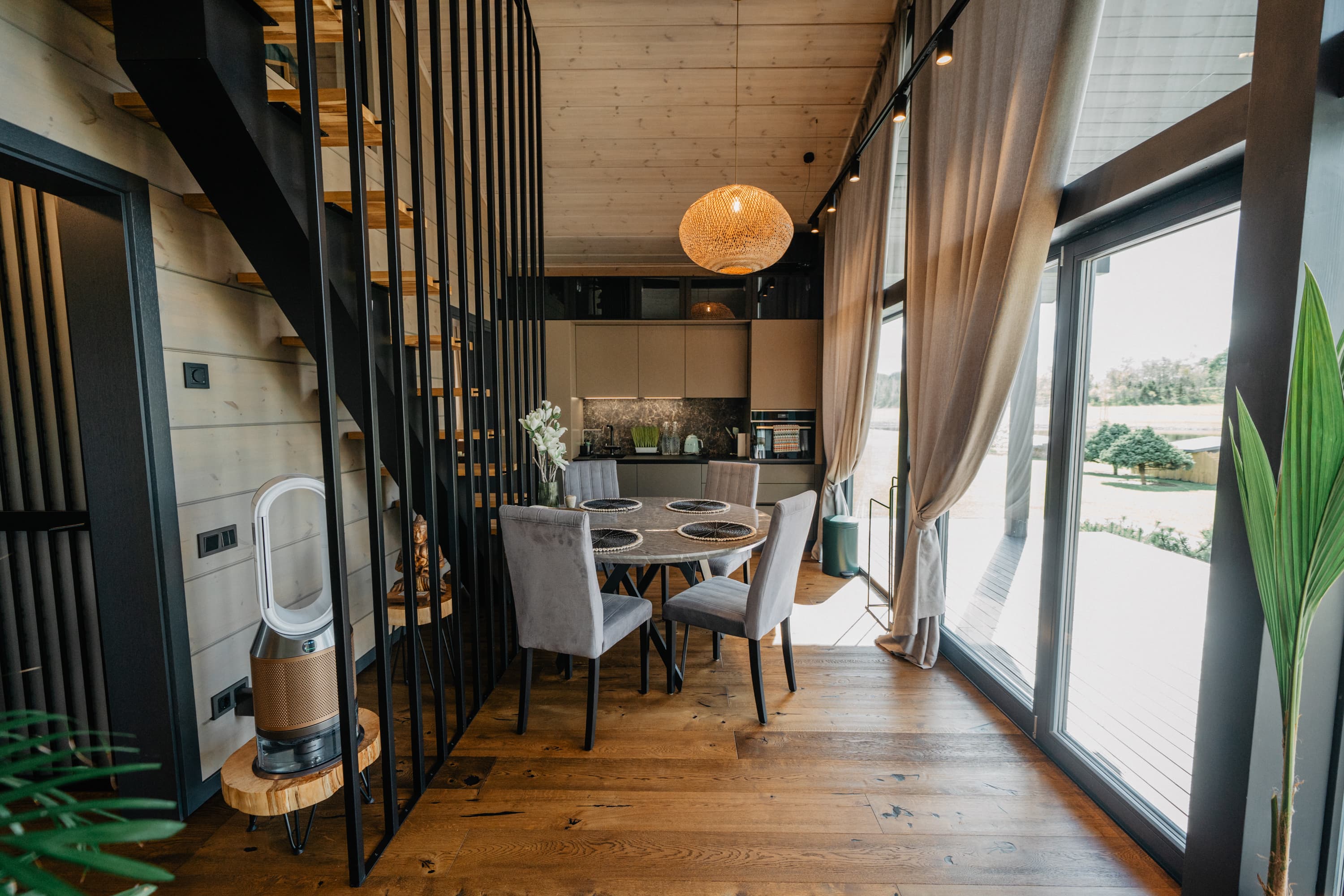 Dining and kitchen area inside a SeoVillage villa
